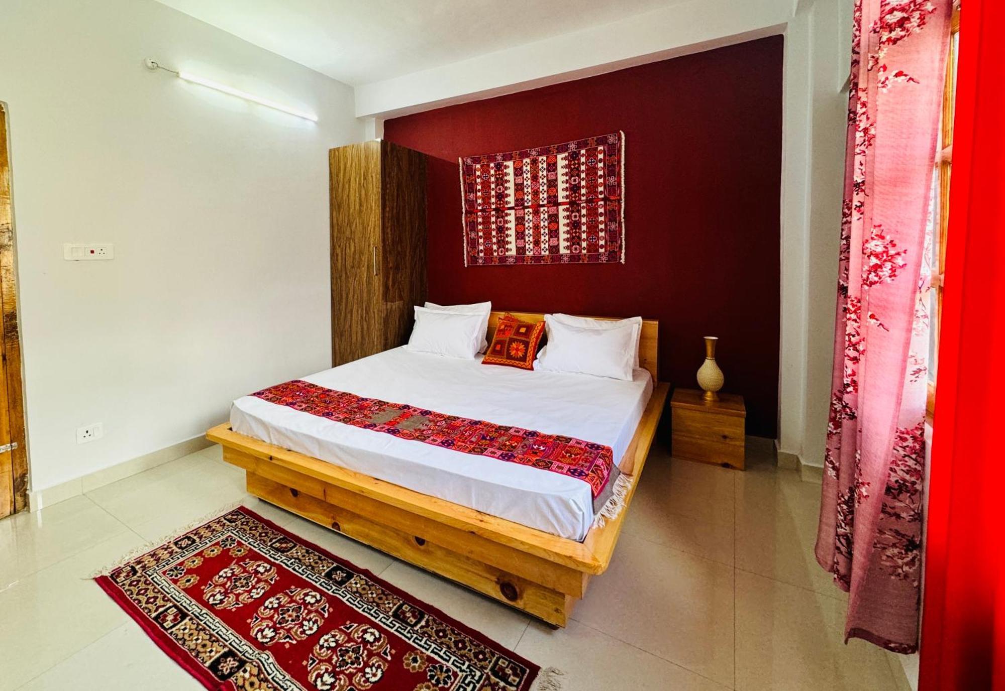 Pine View Retreat Homestay Kalpa Exterior photo